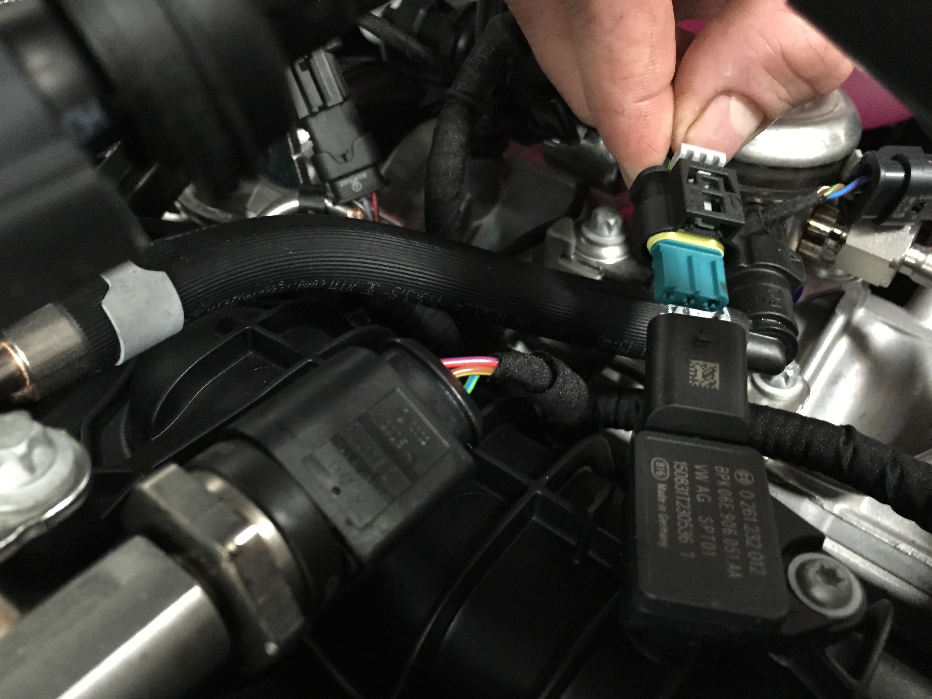 Porsche Macan S 3.0L Turbo Tuning Box Install Vivid Racing News